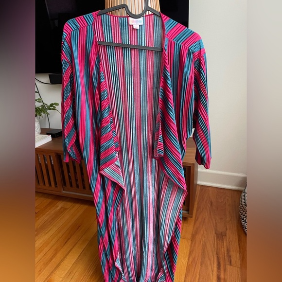 LuLaRoe Striped kimono in Pink and Blue - Picture 1 of 6